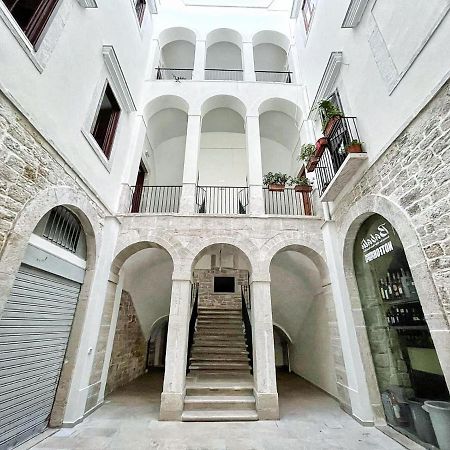 Residenza Rebecca Trani Exterior foto