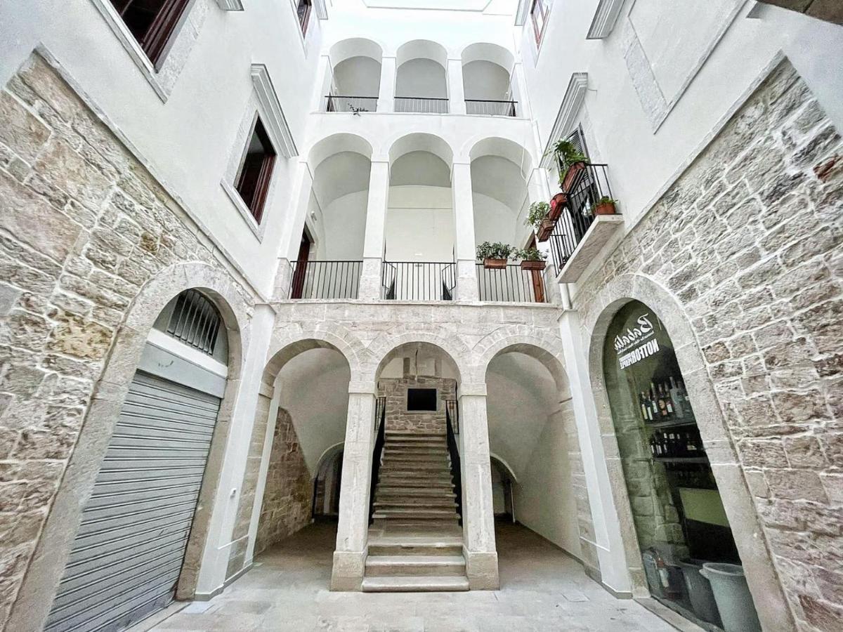 Residenza Rebecca Trani Exterior foto